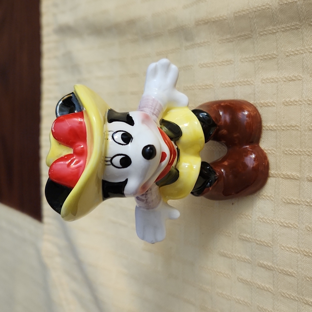 Disney Ceramic Minnie Mouse Cowgirl Figurine